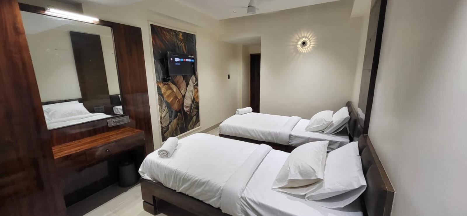 Model Grand Inn 贝拉里 外观 照片
