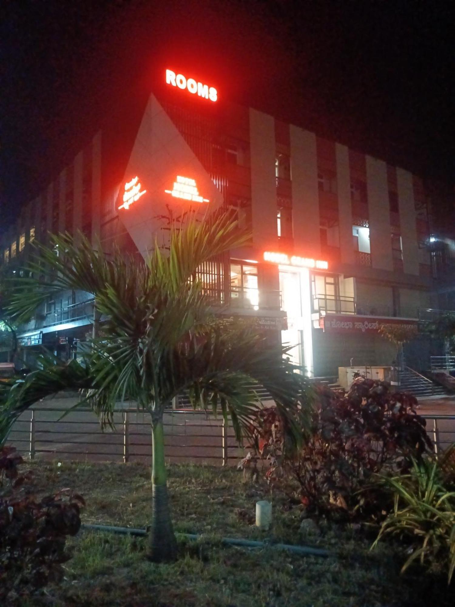 Model Grand Inn 贝拉里 外观 照片